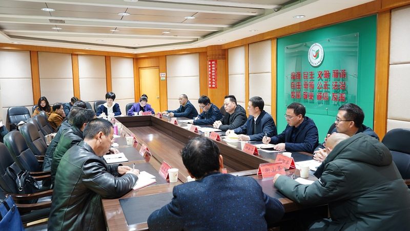 在选择成人教育机构时，需警惕以下话术禁忌：